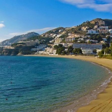 Апартаменты Golden Bay Росас Экстерьер фото